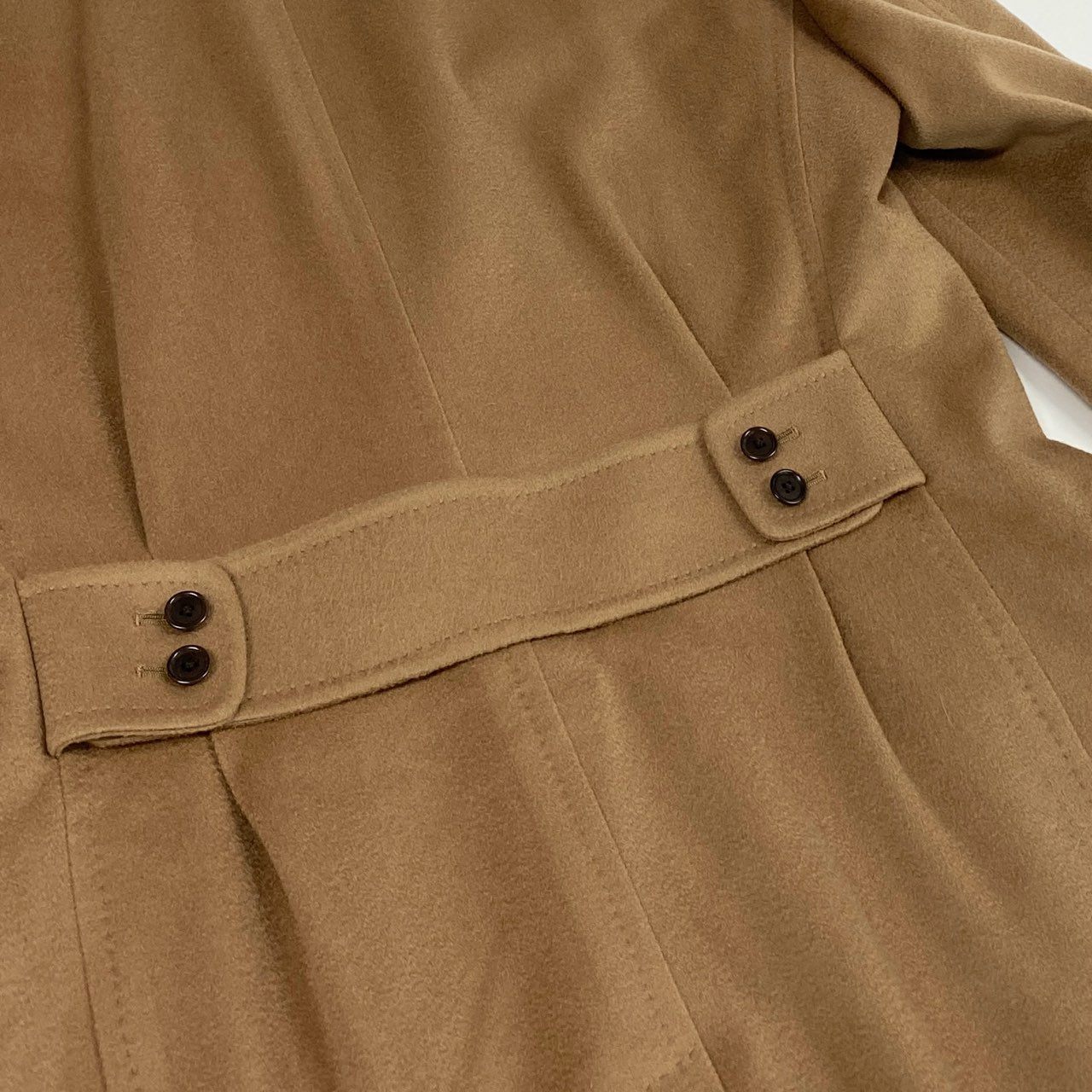 30a9 TOMORROWLAND トゥモローランド Loro Piana ロロピアーナ生地 カシミヤブレンド チェスターコート サイズ46 ベージュ CASHMERE ビジネスt18r