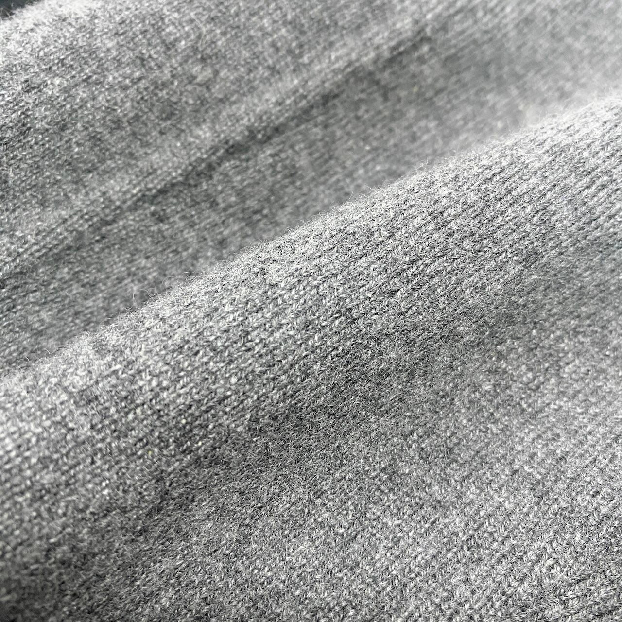 13e8 Loro Piana ロロピアーナ ニットジャケット カシミヤジャケット サイズ40 グレー ベビーカシミア100％ レディース 女性用u02t