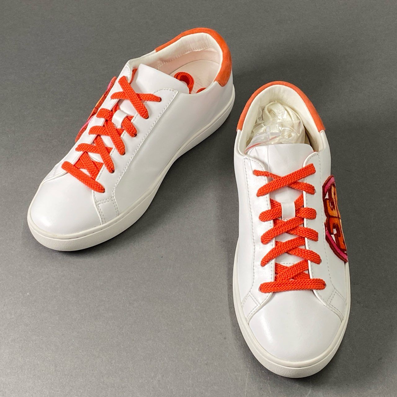 1e12 【美品】 TORY BURCH トリーバーチ T-Logo Fil Coupe Sneaker ロゴスニーカー 6M ホワイト オレンジ レザー シューズ