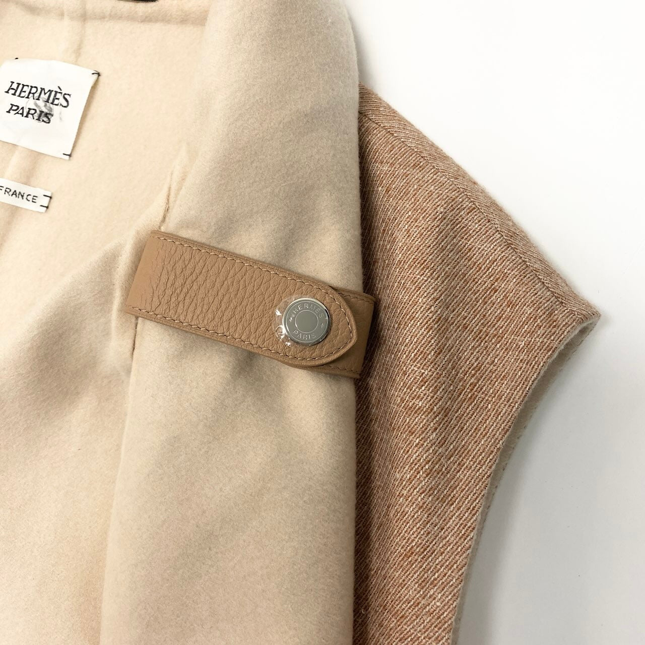 E 【未使用保管品】 タグ付 HERMES エルメス ダブルフェイス ラップコート スリーブレス ロングコート 38 ピンクベージュ カシミヤ レディースnu1