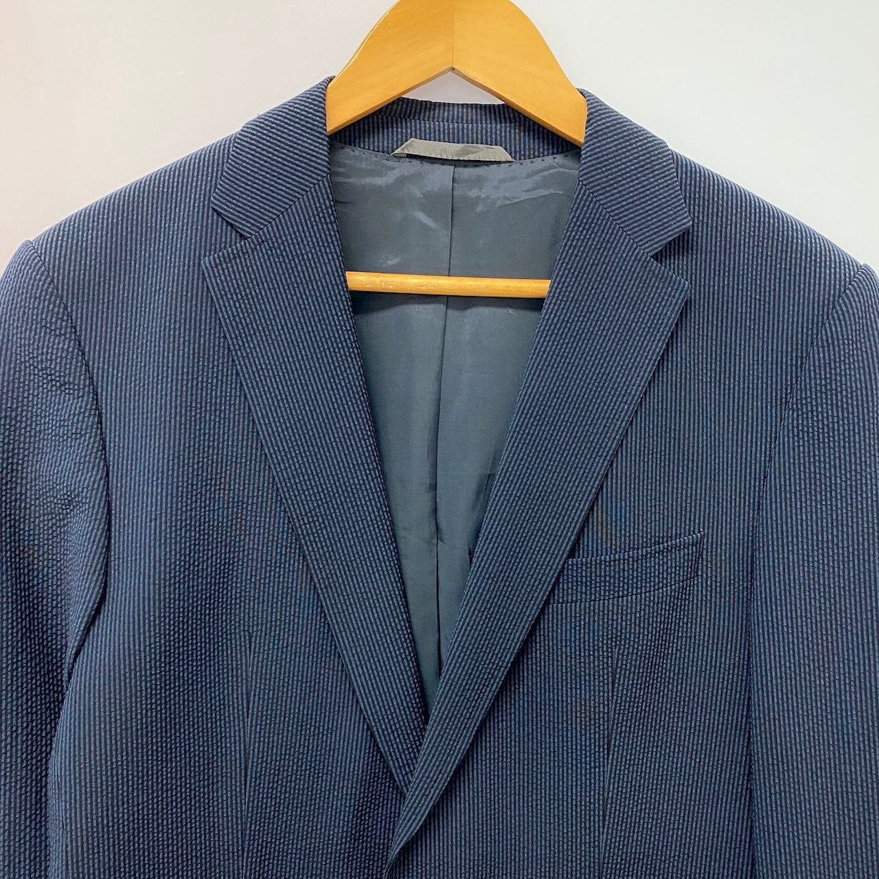 83e15 HUGO BOSS ヒューゴボス スーツセットアップ シアサッカー テーラードジャケット スラックス ストライプ 44サイズ ネイビー メンズ 男性用u02t
