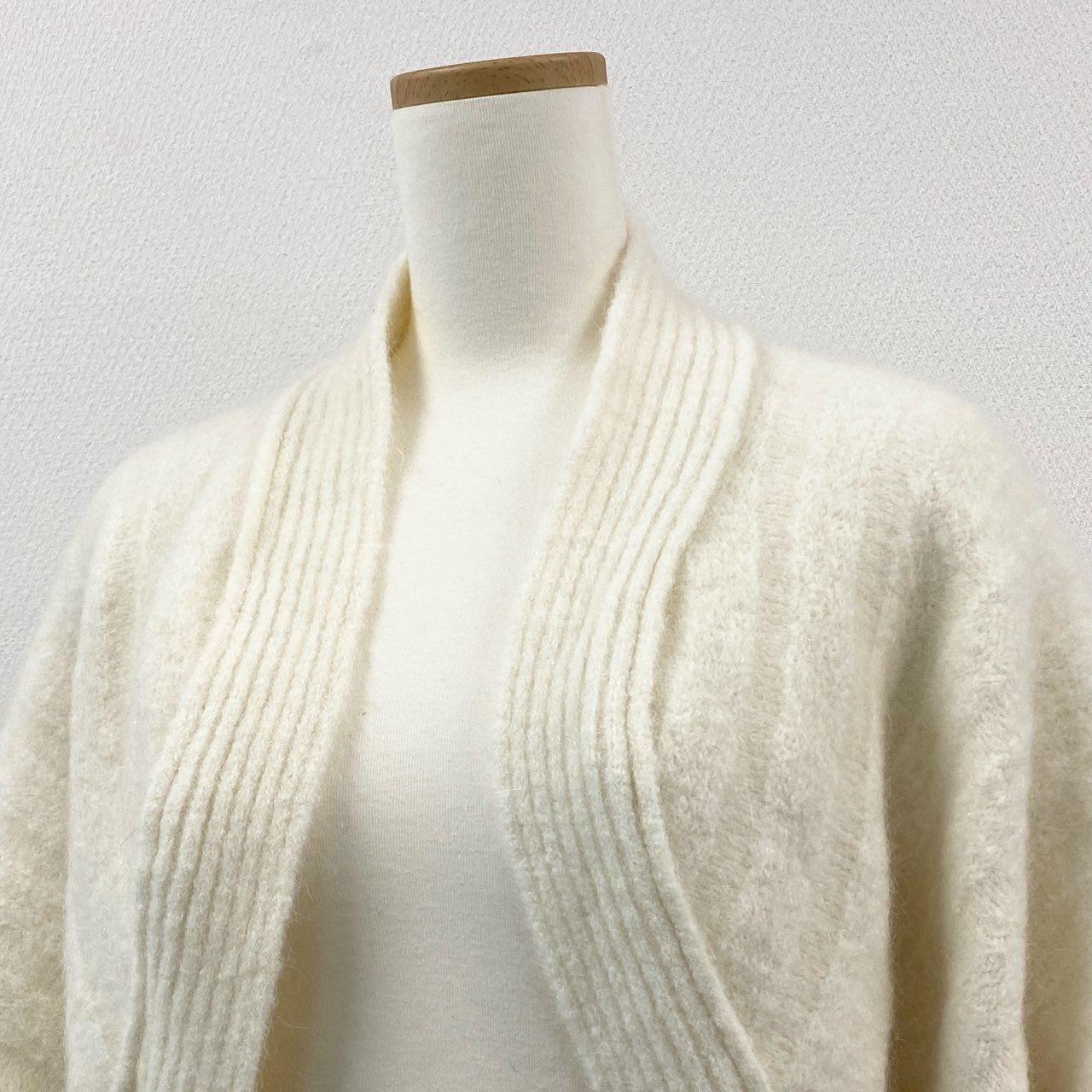 54a9 CHANEL シャネル 2010 モヘアニットカーディガン Mohair Jacket P37120K02326 42サイズ アイボリー レディース 女性用ta1