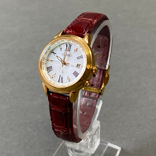 h1《美品》 SEIKO セイコー LUKIA ソーラー 腕時計 クロコレザーベルト 1B25-0AR0 ゴールド ホワイト SOLAR 電波 ウォッチ レディースk02i