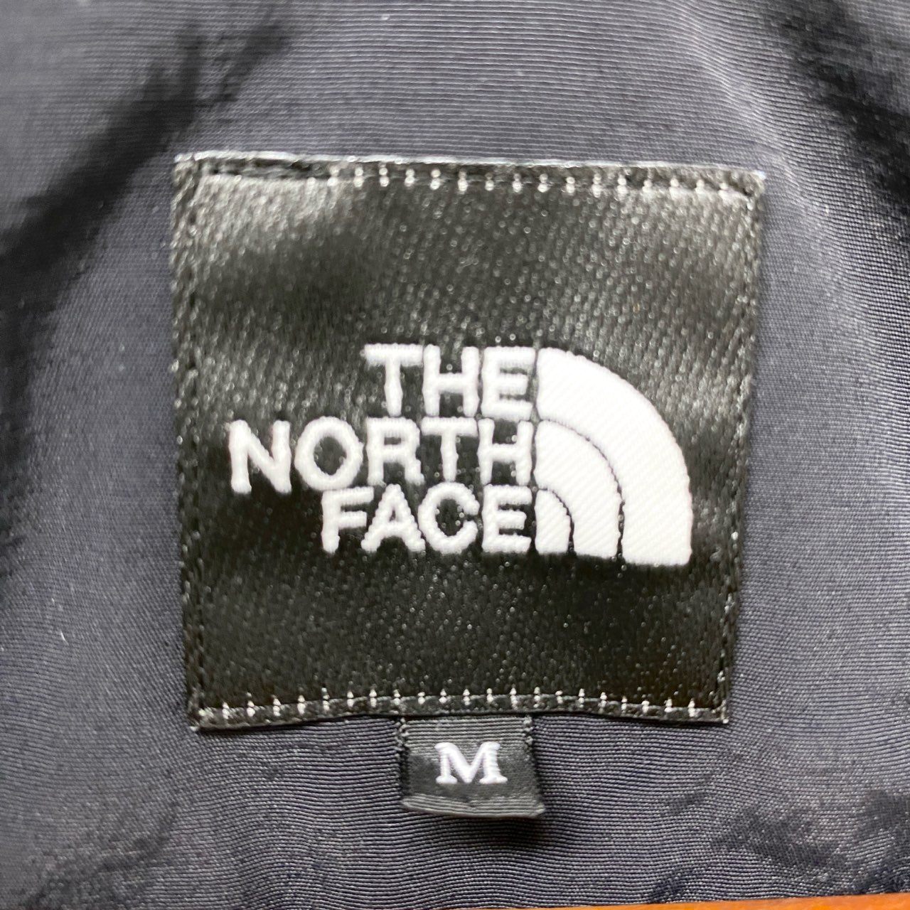 9b18 THE NORTH FACE ザノースフェイス ナイロンジャケット ウインドブレーカー 撥水加工 NP72131 Mサイズ ブラック ナイロン100％ メンズ 男性用u02t