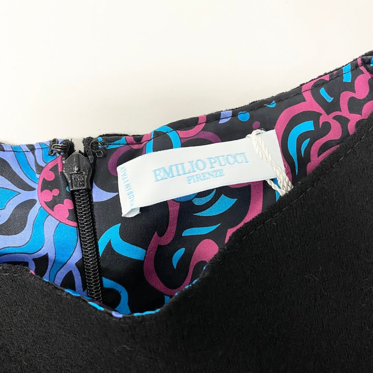 15c24 【新品保管品】EMILIO PUCCI エミリオプッチ ウールドレスワンピース 半袖ワンピース ウエストベルト イタリア製 46サイズ ブラック ウール100％ レディース 女性用u02t