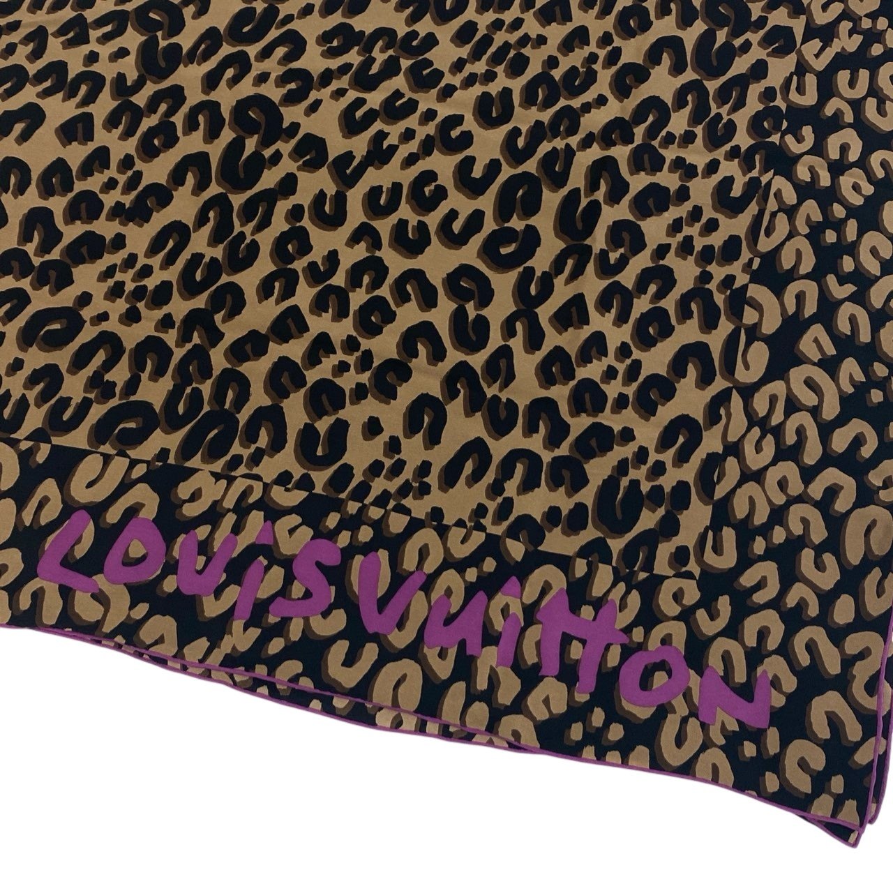 c17 LOUIS VUITTON ルイヴィトン M75227 シルク100 大判スカーフ LVレオパード ブラック/ブラウン シルク100 レディースk02i