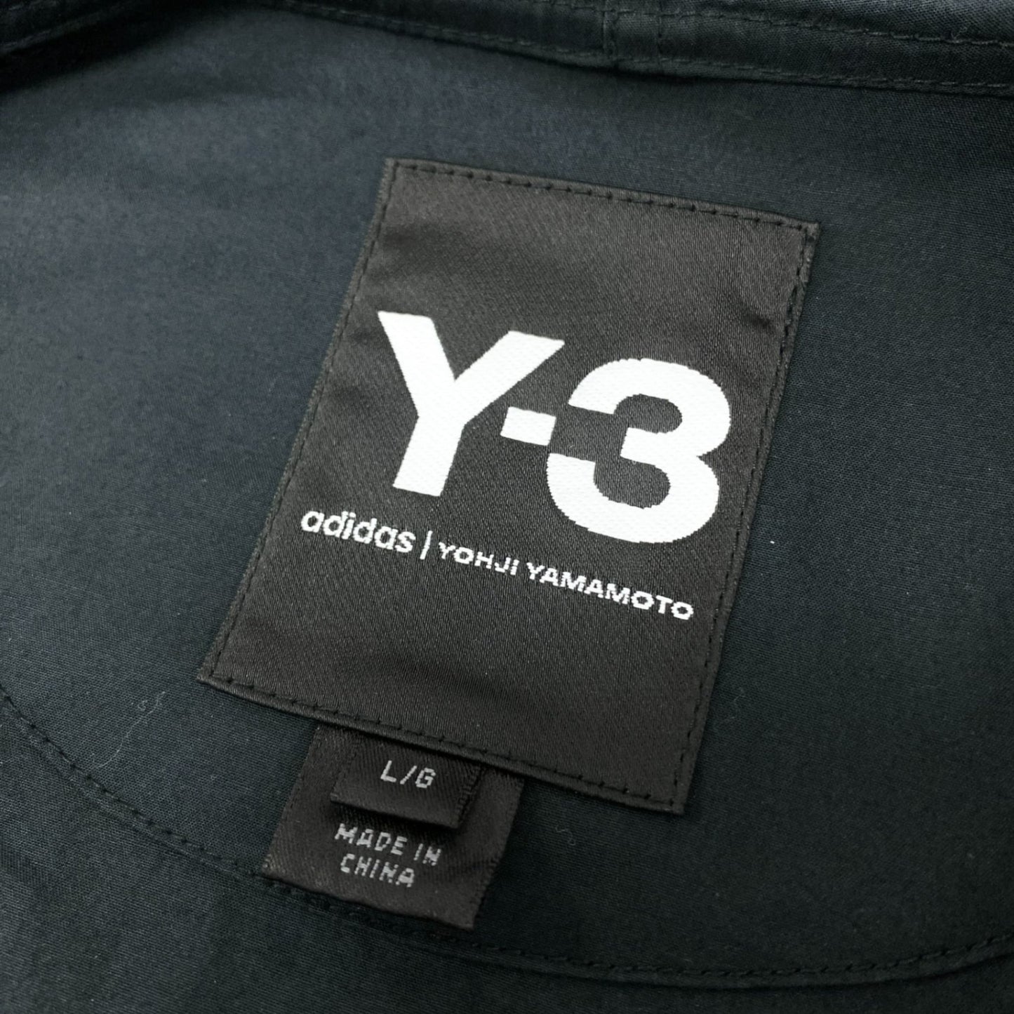 7L22  Y-3 ワイスリー Mod Parka Shirt オーバーサイズフーディージャケット背面 ロゴ刺繍 Lサイズ ブラック コットン100％ メンズu02t