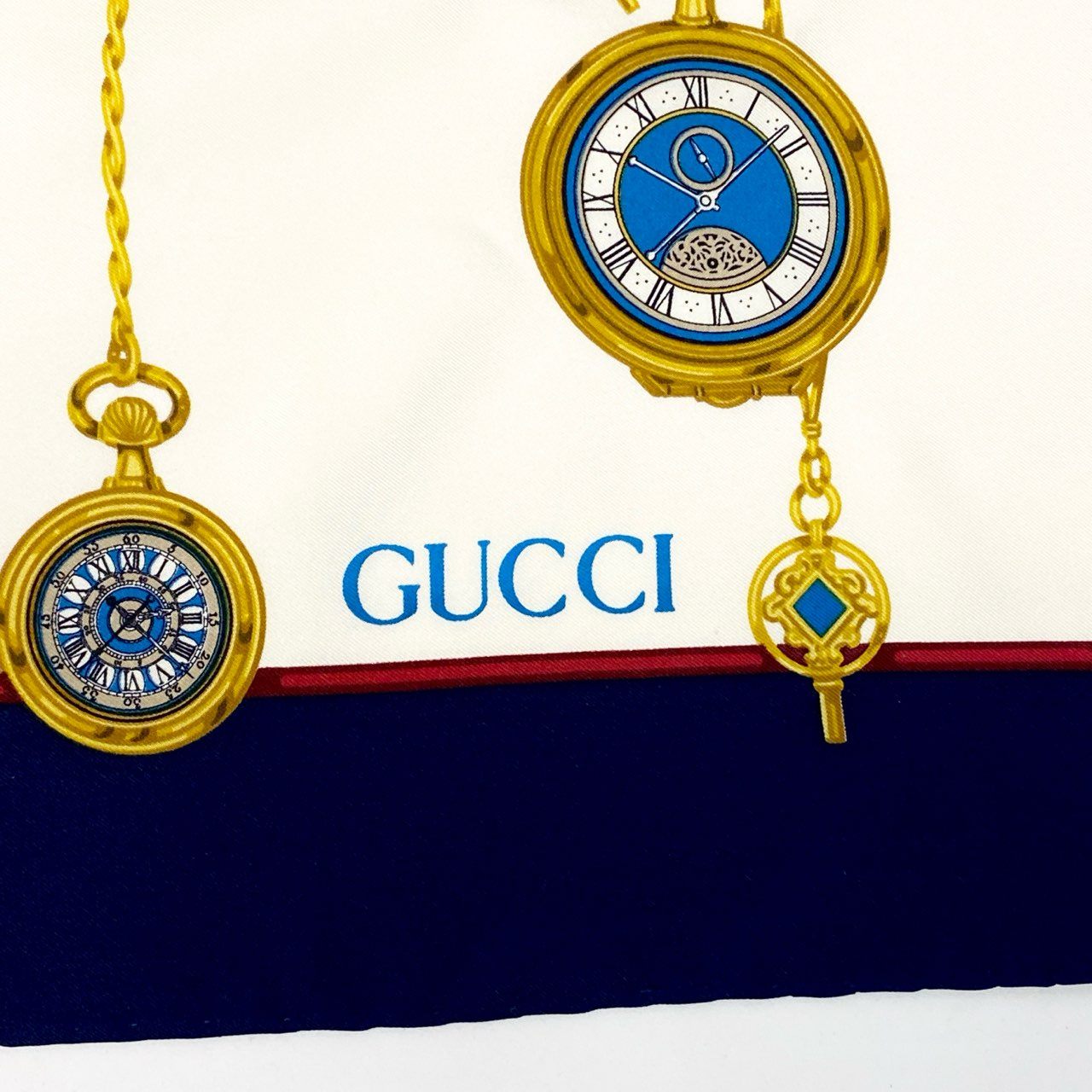 b20 GUCCI グッチ Pocket Watch Silk Scarf 懐中時計柄 スカーフ ネイビー ホワイト シルク100％ イタリア製t18r