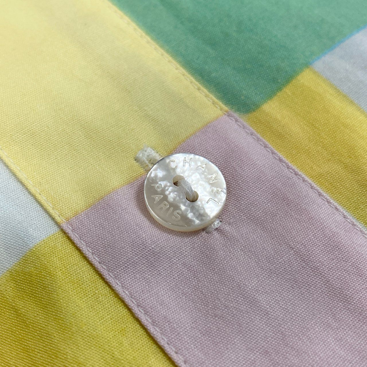 56a14【Archive】CHANEL シャネル 1999年 クルーズコレクション P12336 ココマークデザイン 長袖シャツ オーバーシャツ サイズ38 マルチカラー レディース メンズ着用可 男女兼用ta1