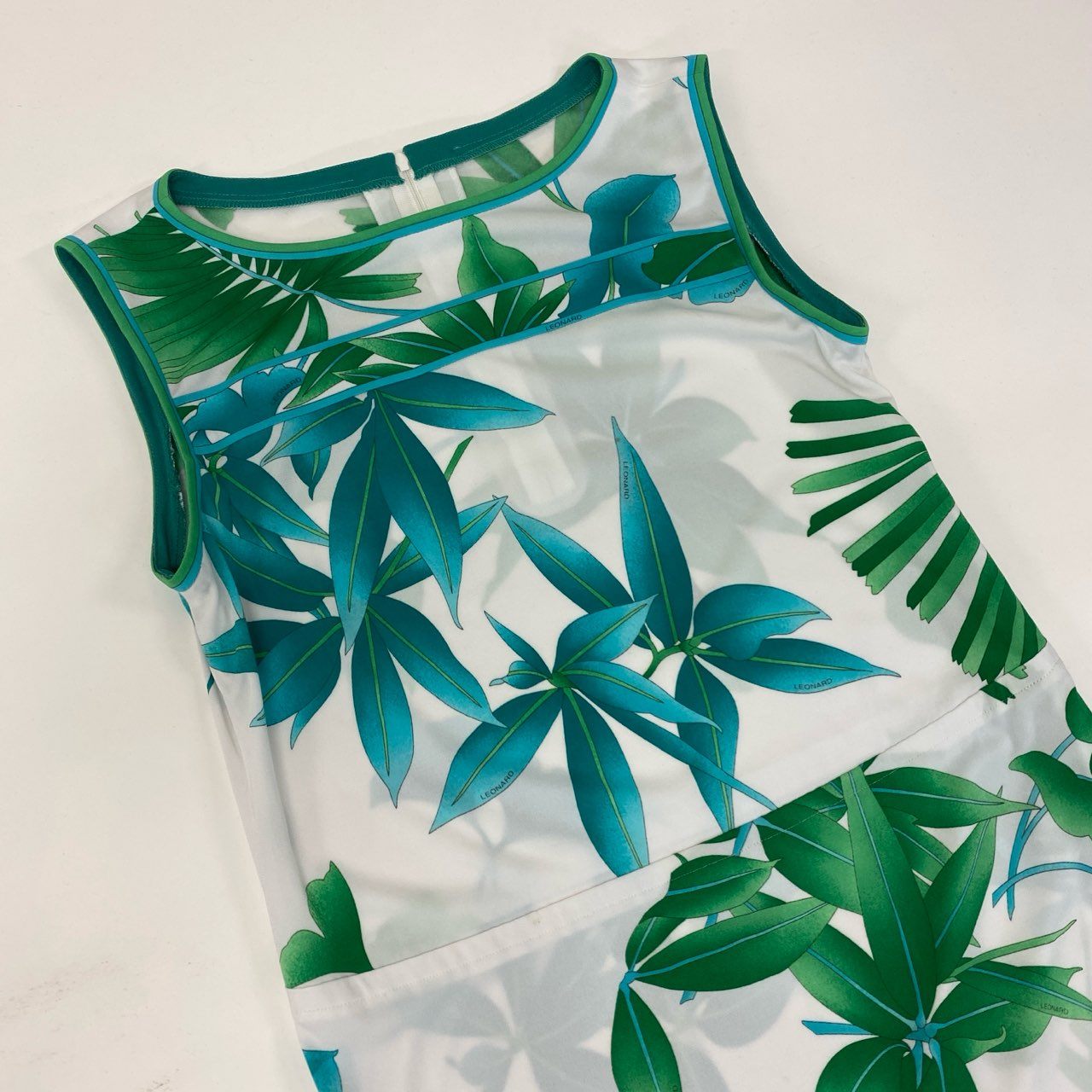 19k10 LEONARD レオナール ノースリーブワンピース ロングワンピース カンカン素材 0150242 42サイズ ホワイト グリーン レディースu02t