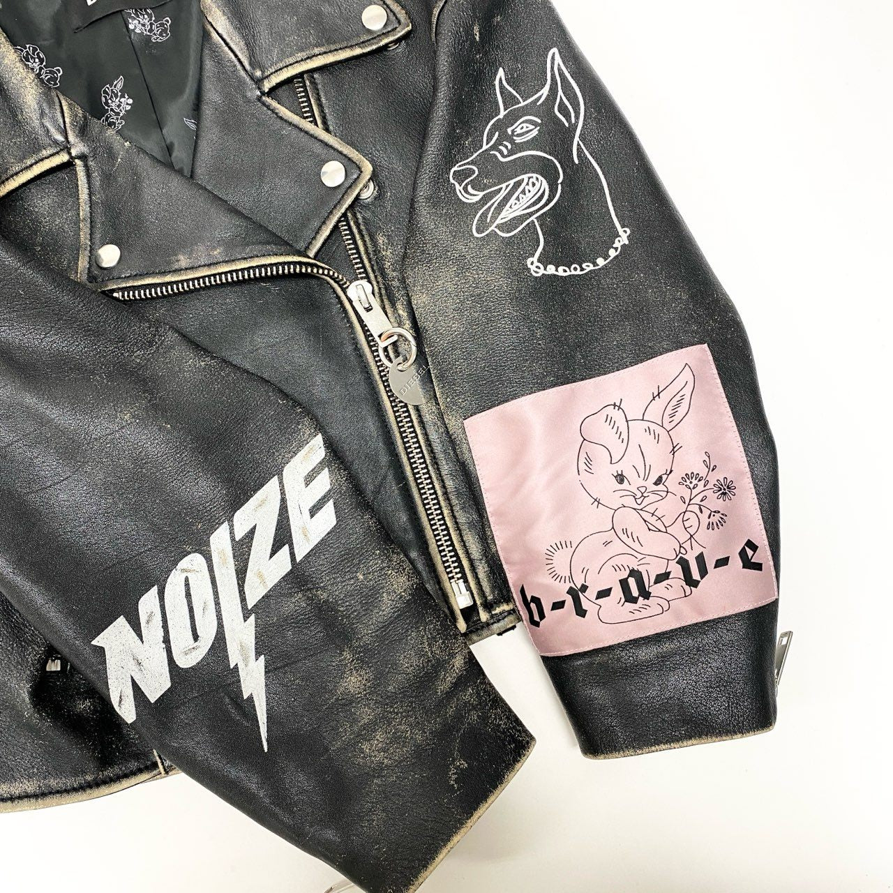 83c3 DIESEL ディーゼル ダブルライダースジャケット レザージャケット ダメージ加工 ペイント ワッペンデザイン XXSサイズ ブラック 羊革 レディース 女性用o07t