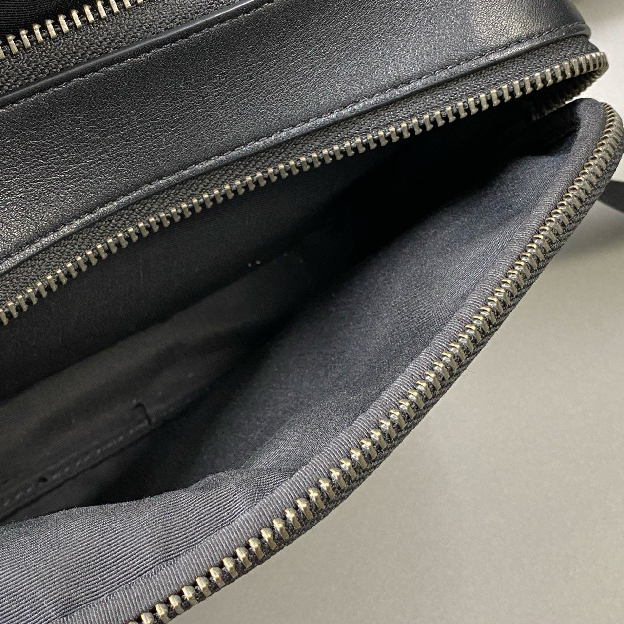 Aj3 《美品》 COACH コーチ ダブルファスナー ショルダーバッグ C4149 ブラック シグネチャー カメラバッグ クロスボディ カバン 鞄t18r