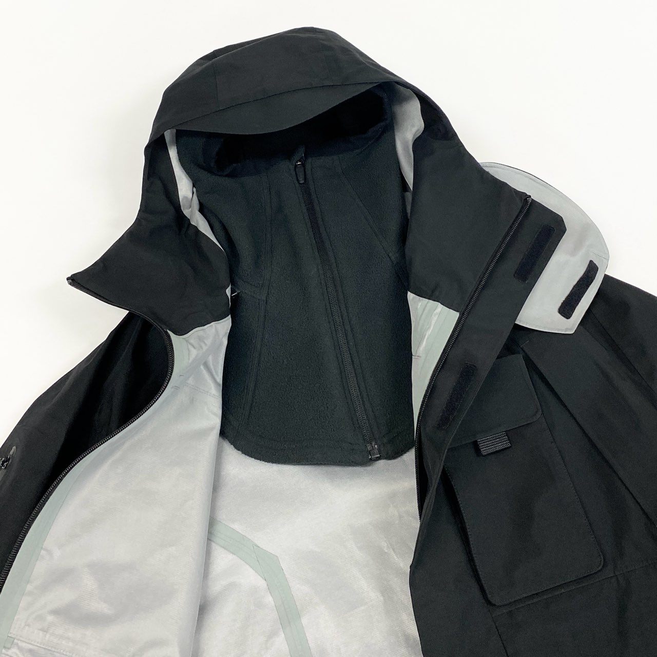 84L19 【美品】Nike×Travis Scott ナイキ トラビススコット ゴアテックス テクニカルジャケット フーディージャケット Sサイズ ブラック メンズo07t