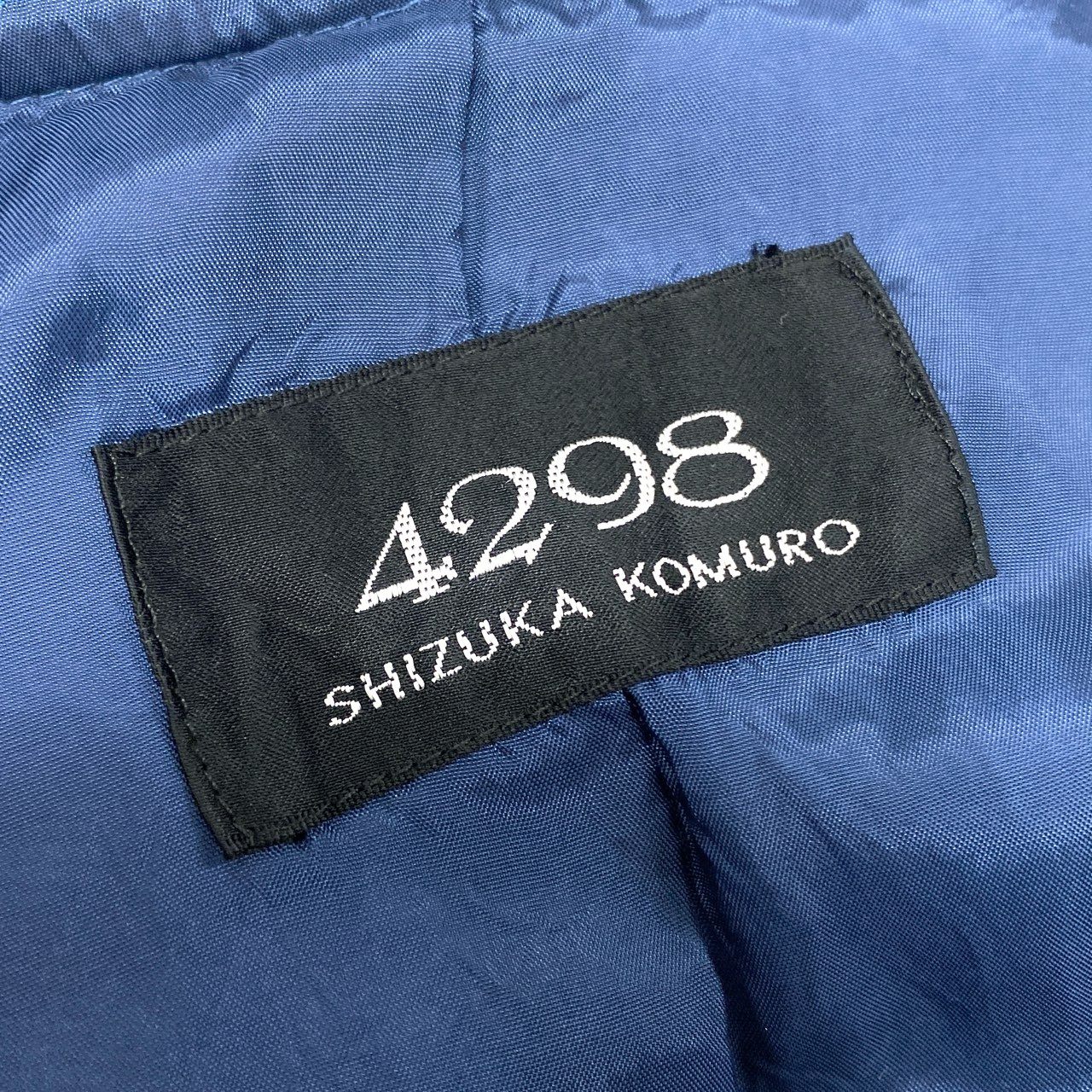 40k18【美品】SHIZUKA KOMURO シズカコムロ ダウンコート ロングコート 薔薇 Aライン 42サイズ ネイビー レディースu02t