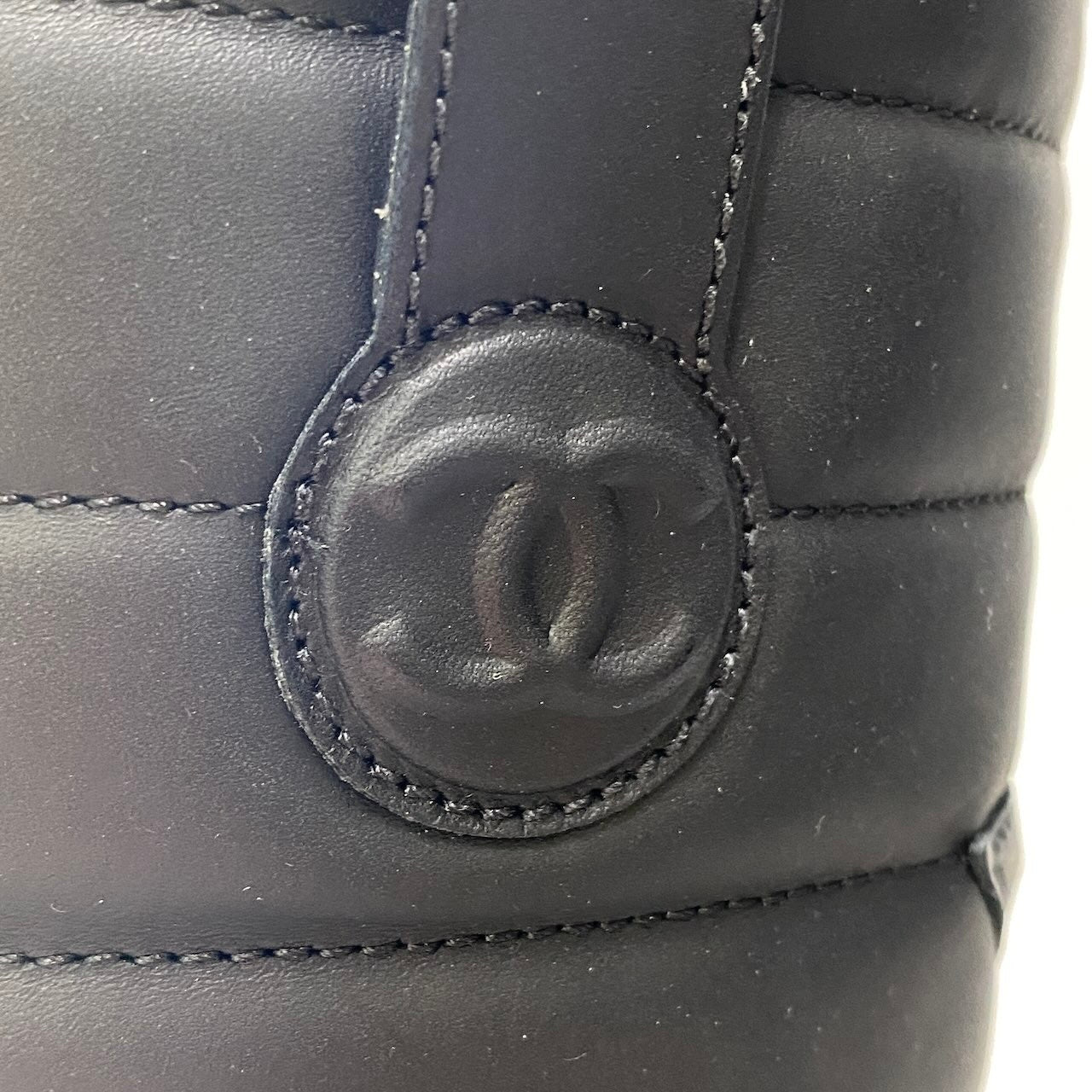 g7【美品】CHANEL エンジニアブーツ スターモチーフ キルティングレザー G30209 38サイズ ブラック レザー レディース 女性用u02t