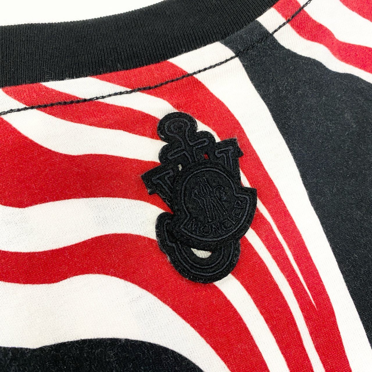 Ma19 MONCLER モンクレール × JW Anderson ALL OVER PRINT SS T-SHIRT サイズS カットソー Tシャツ ブラック レッドt18r