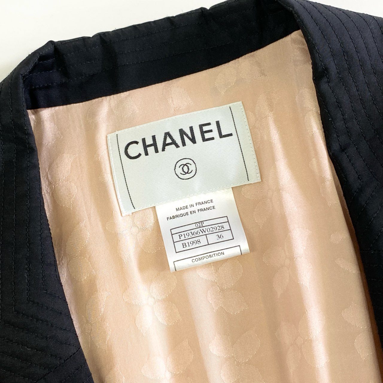 85k12 CHANEL シャネル 02P P19366W02928 ワンピース 薄手コート 装飾ボタン 裏地ココマーク サイズ36 ピンク シルク100％ レディース フランス製