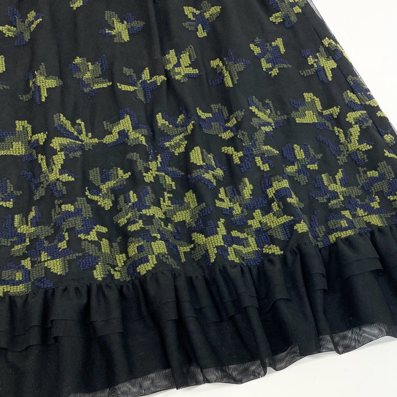 64k19《美品》 TOKUKO 1er VOL トクコプルミエヴォル ノースリーブワンピース 総柄刺繍 レイヤード風 重ねメッシュ 裾フリル○ レディース 9 ブラックu02t