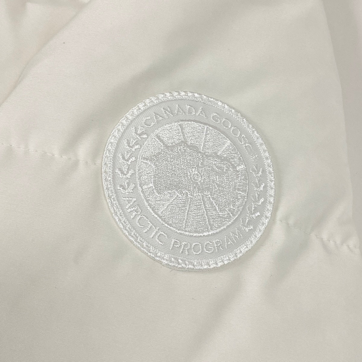 13f3 《美品》定価25万 CANADA GOOSE カナダグース Mystique Parka ミスティークパーカ ロングダウンコート 3035W1 サイズXS ホワイトt18r