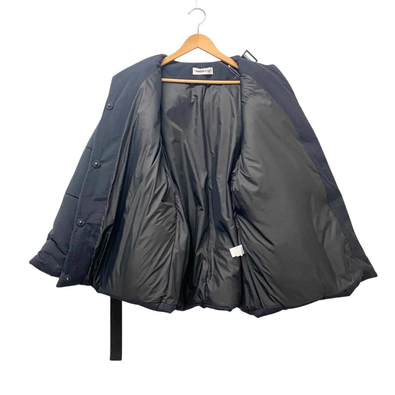 51c13 HeRIN.CYE へリンドットサイ 中綿ジャケット フード付き オーバージャケット フリーサイズ ブラック レディース アウター ブルゾンk02i