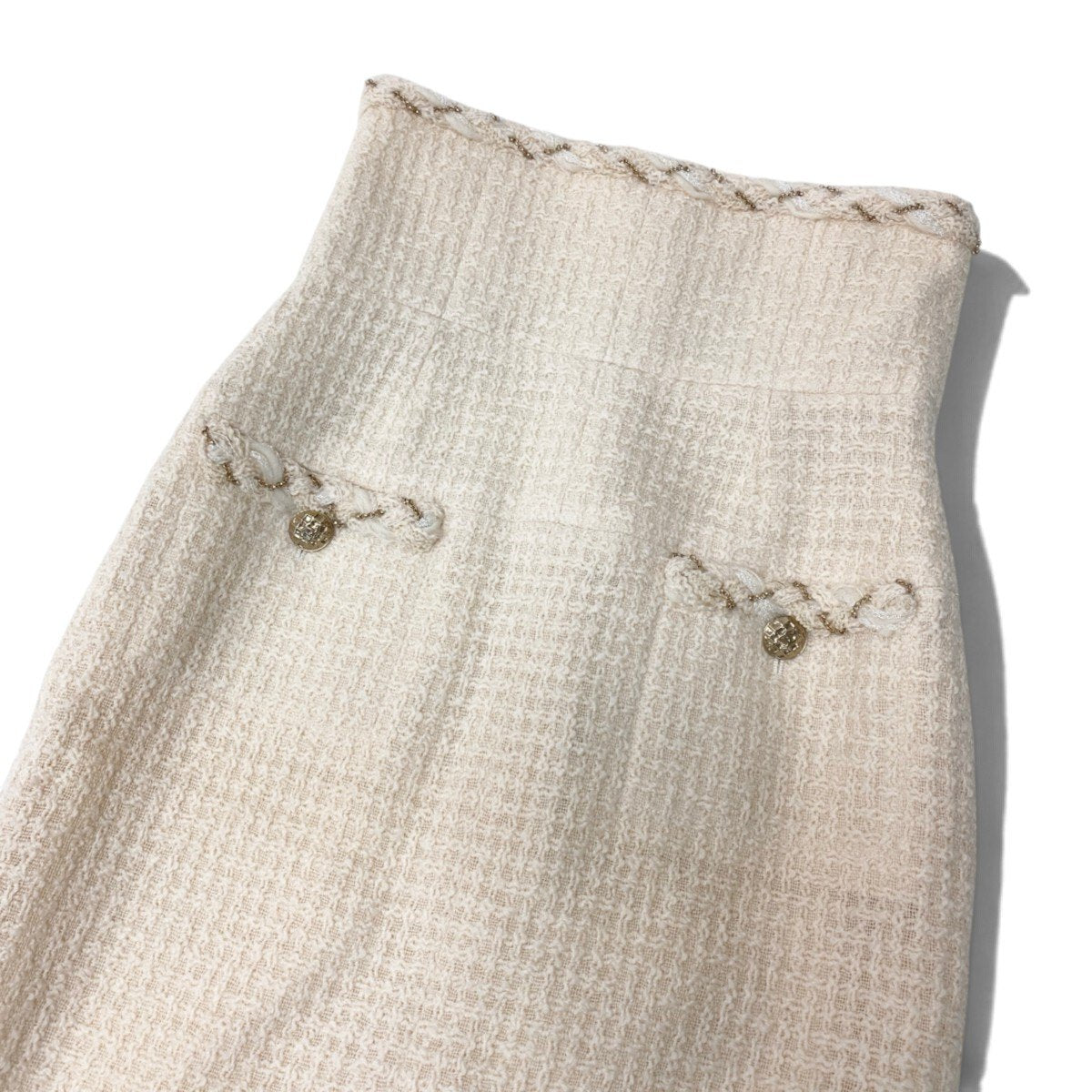 i13 CHANEL シャネル 07A CCボタン ハイウエスト ツイードスカート CC Button High Waisted Tweed Skirt Ivory P32102 Size 36t18r