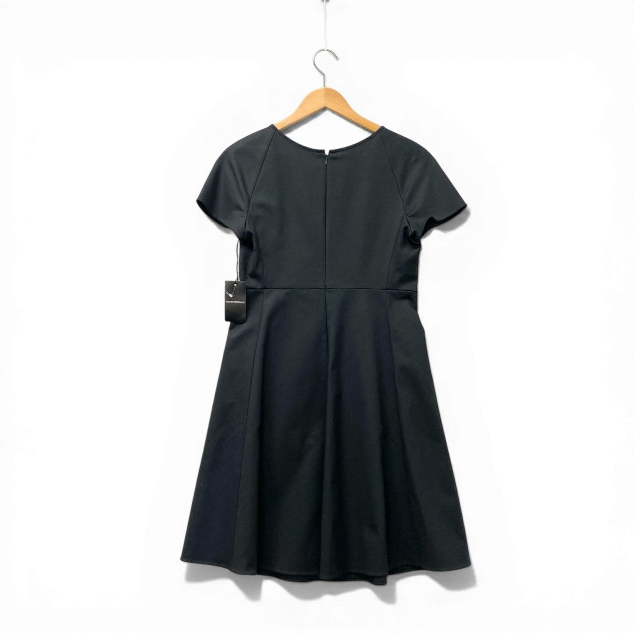 6c20 《極美品》 EMPORIO ARMANI エンポリオアルマーニ キャップスリーブ 半袖ワンピース 膝丈ワンピース 42 ブラック 2023年u02t
