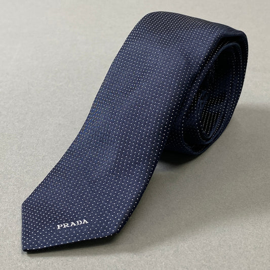 h9 PRADA プラダ ドット柄 ネクタイ 服飾小物 ビジネス◎ セレモニー◎ ロゴ刺繍 ネイビー メンズk02i