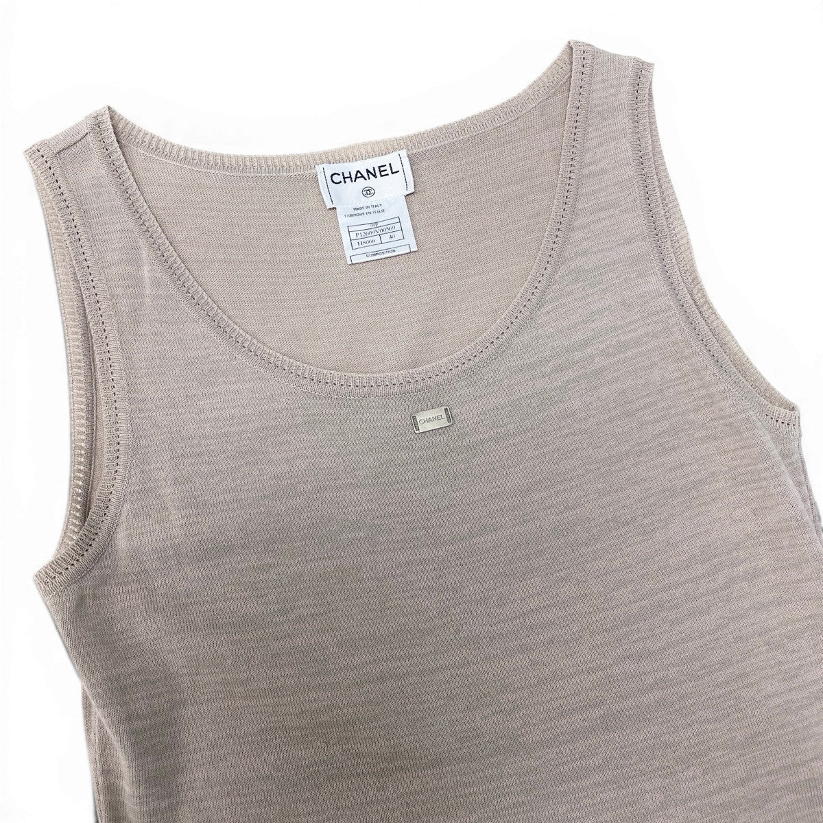 Cf11 CHANEL シャネル 99P ロゴプレート ノースリーブ ニットカットソー タンクトップ P12609 サイズ40 ベージュ レディース 女性用ta1
