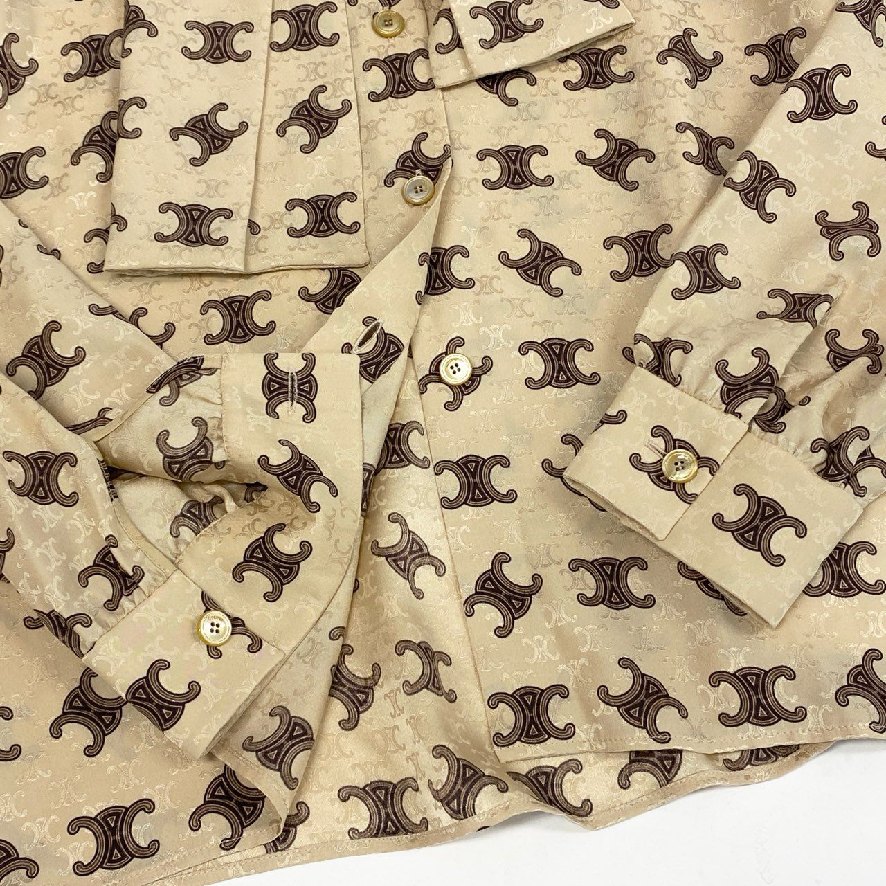 8i22 【未使用品】 CELINE セリーヌ 23SS ラヴァリエール トリオンフ シルクブラウス 2B805812T 36 ベージュ マカダム シャツ タグ付きt18r