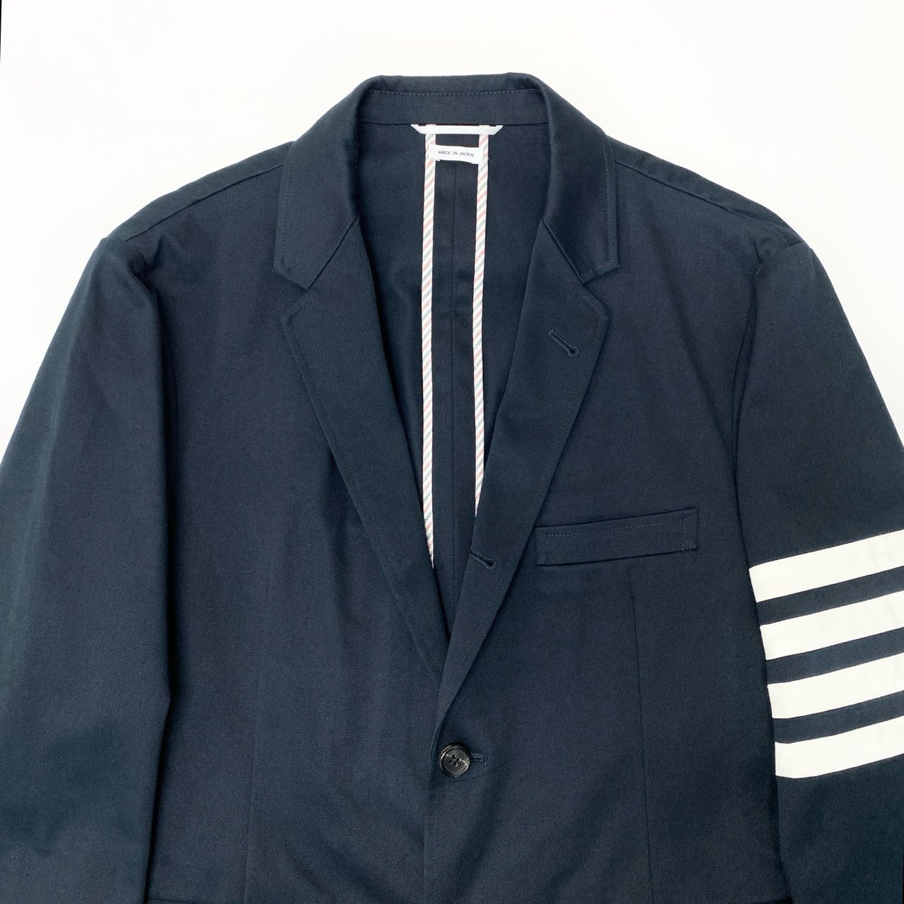 54b23 THOM BROWNE トムブラウン コットン ツイル 4BAR スポーツコート テーラードジャケット MJU490A-03788415 2サイズ ネイビー コットン100％ メンズ 男性用u02t