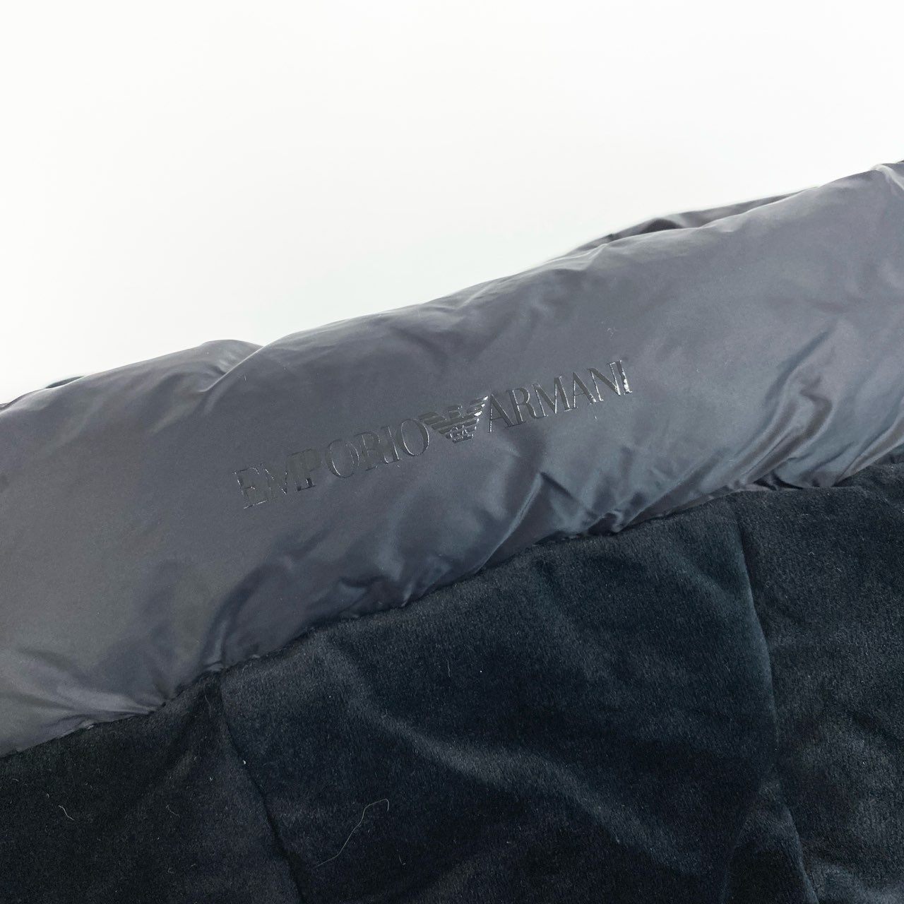 71a23 EMPORIO ARMANI エンポリオアルマーニ スーパーライト ダウンジャケット ベロア切替デザイン ダブルジップ サイズ48 ブラック メンズ 男性用 アウターk02i