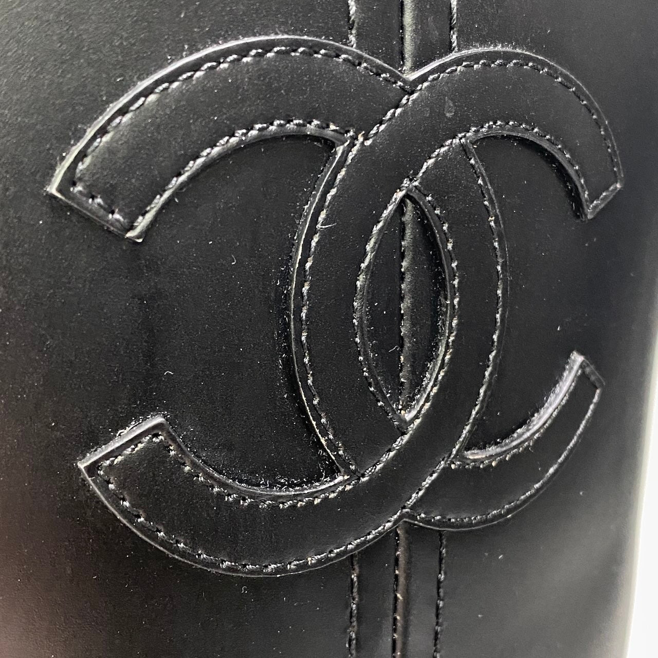 e18 CHANEL シャネル レザーブーツ ロングブーツ CCロゴ カーフレザー イタリア製 レディース 女性靴 G45433 37 1/2 ブラックu02t