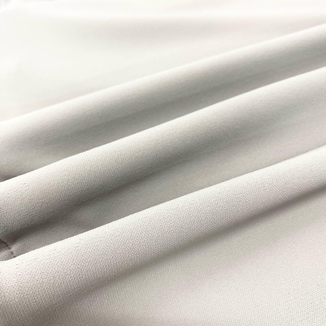 84b27 TOKUKO 1er VOL トクコプルミエヴォル ロングスリーブワンピース 膝丈 アニマルプリント 伸縮ストレッチ バックジップ レディース 女性服 サイズ9 ベージュu02t