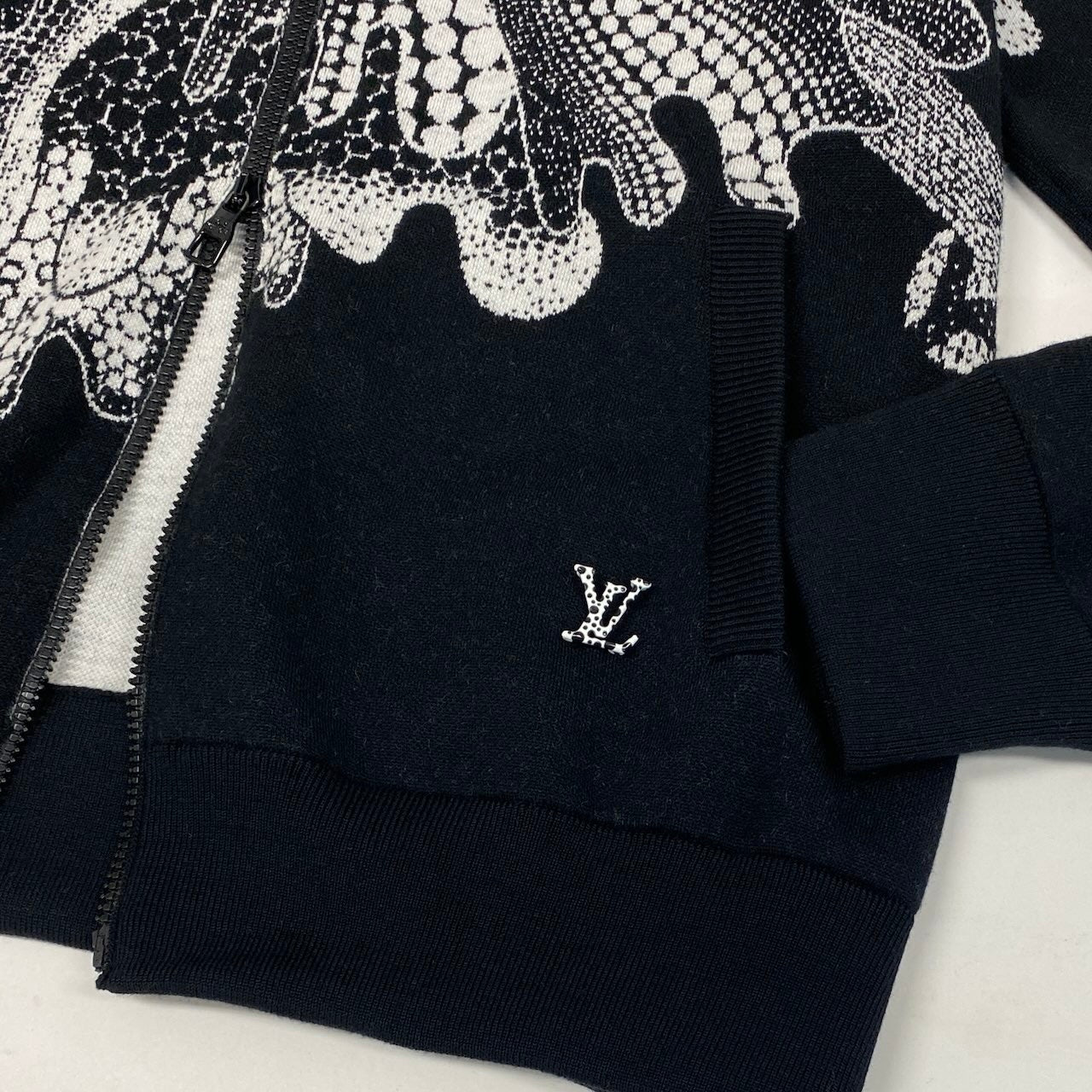 Id2 《極美品》 LOUIS VUITTON ルイヴィトン × 草間彌生 サイケデリックフラワー ウールニットパーカー Psychedelic Flour Wool Knit Parka サイズL ブラック Yayoi Kusamat18r