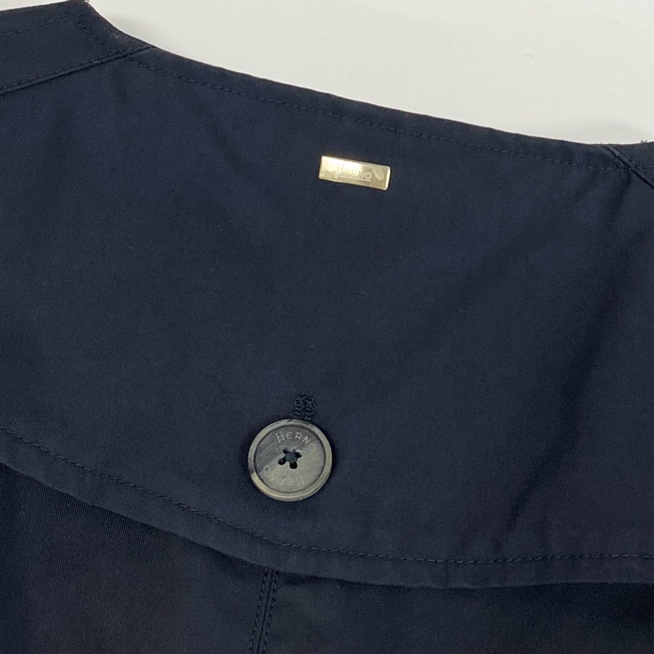 37a26 HERNO ヘルノ ノーカラー トレンチコート アウター イタリア製 IM0018D 46 ネイビー コットン レディースo07t