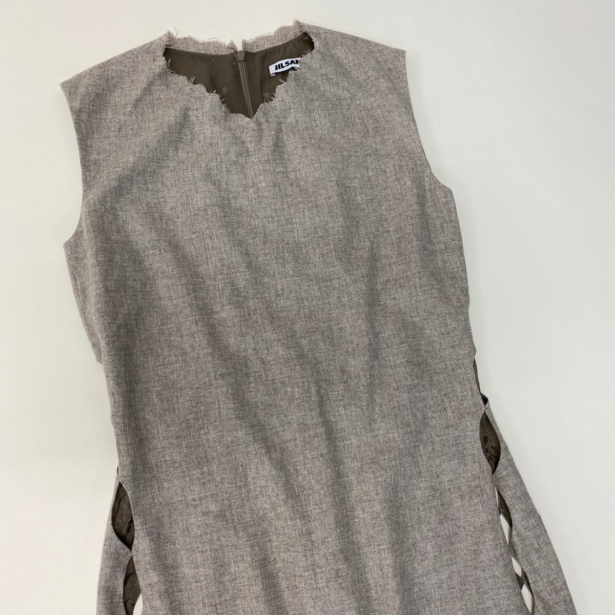 11g18 JIL SANDER ジルサンダー ノースリーブ カットワークワンピース カシミヤ100％ 切りっぱなし加工 サイズ34 ベージュ レディースu02t