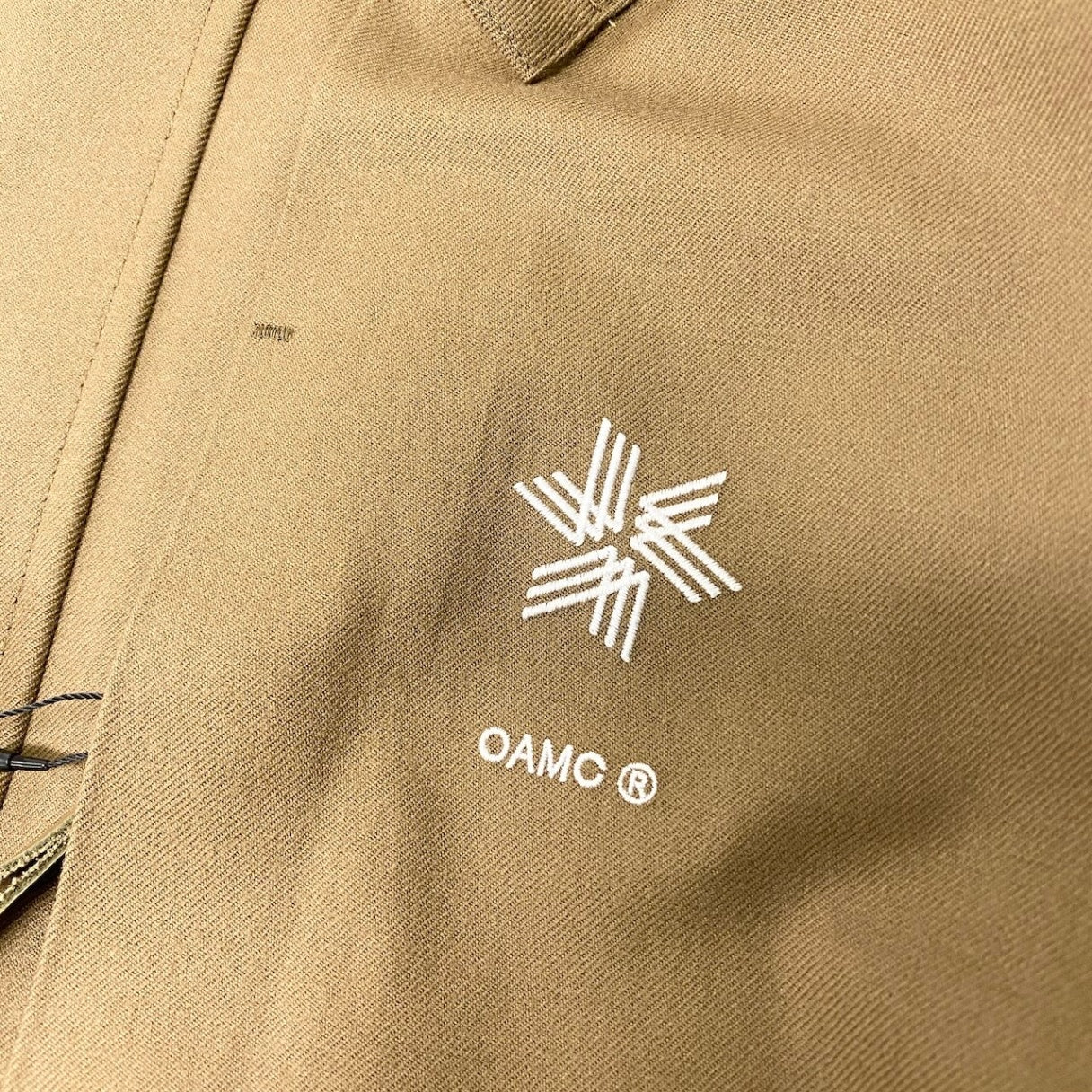 17d11 【未使用】定価30万円 OAMC × GOLD WIN オーエーエムシー ゴールドウィン GL04702MC 3L Field Jacket サイズ2(M) ベージュ メンズk02i