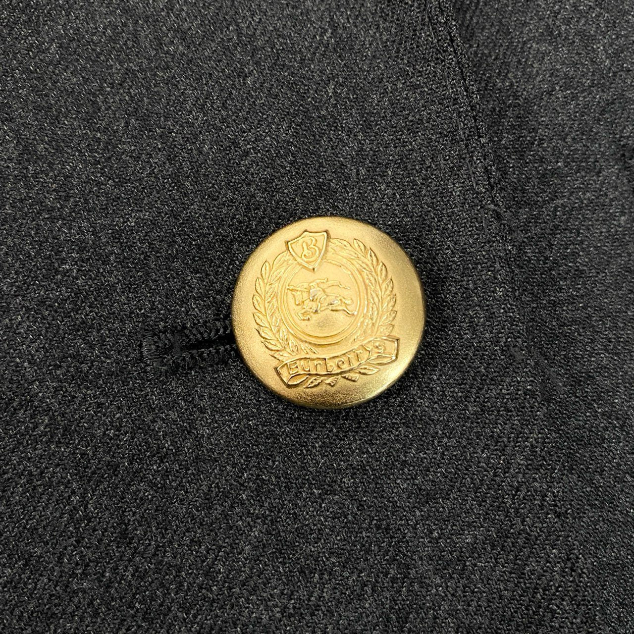 83b23【美品】Burberrys バーバリーズ スカートセットアップ テーラードジャケット タイトスカート 金ボタン 13サイズ グレー ウール100％ レディース 女性用u02t