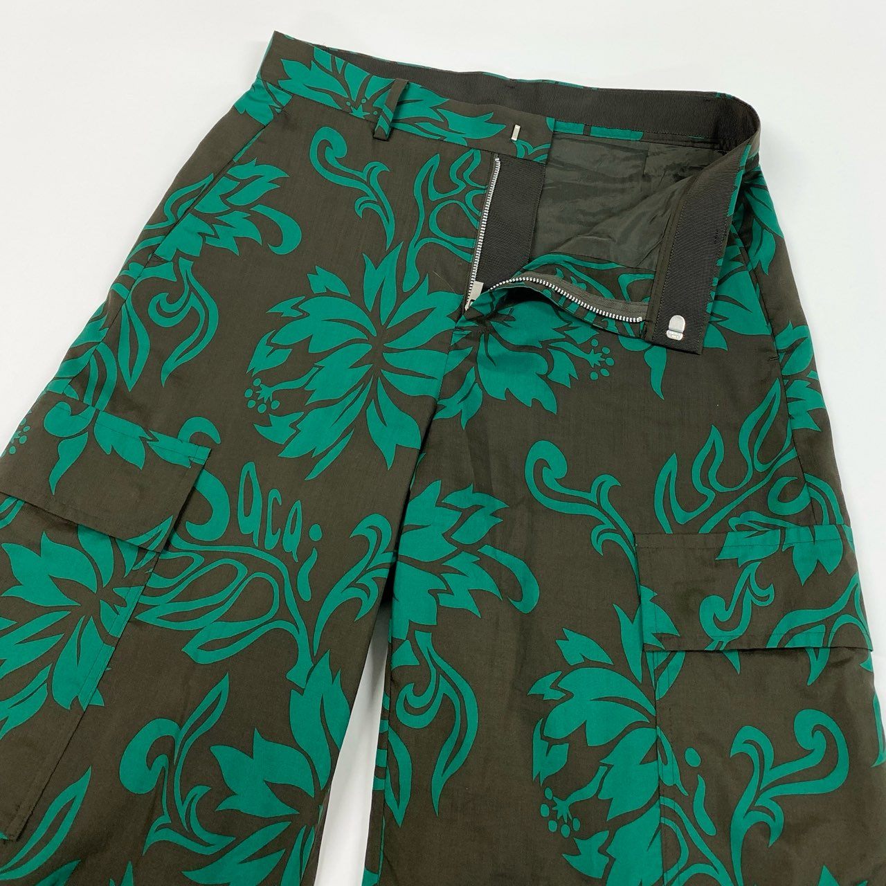 60a14 sacai サカイ 24-07056 2024SS ハイビスカス ワイドレッグ カーゴパンツ サイズ2 ブラウン/グリーンk02i