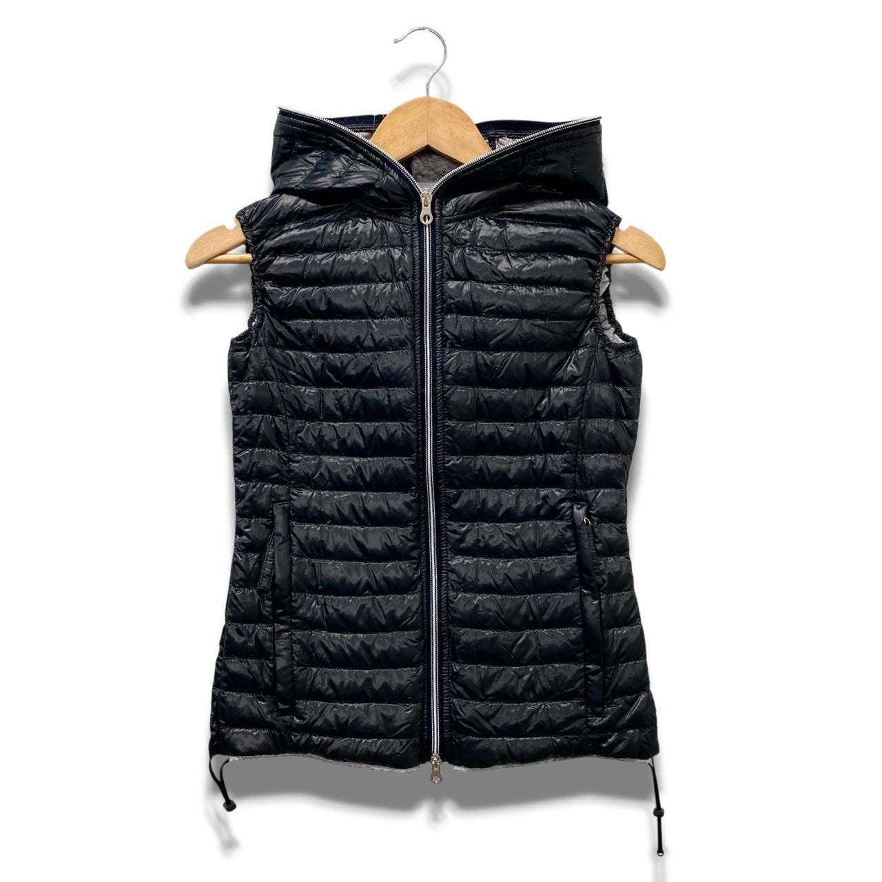 9b18【美品】DUVETICA ドュベティカ filira フーディーダウンベスト ナイロンダウンジャケット アウター 2276.00/1091 40サイズ ブラック レディースu02t