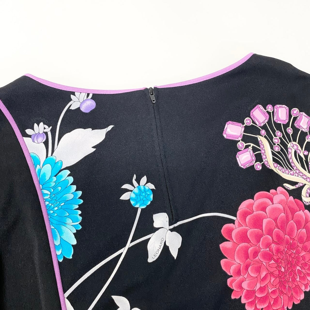 14f15 LEONARD FASHION レオナール ロングスリーブ チュニックワンピース カンカン素材 美しい花柄プリント サイズ40 ブラック 画像参照 レディース 女性服u02t