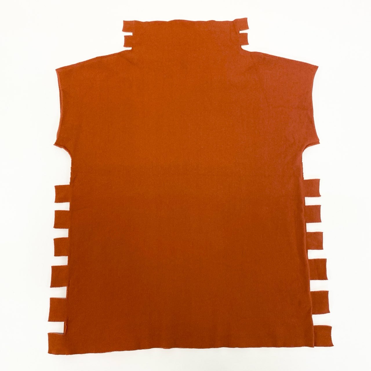 53e19 ISSEY MIYAKE A.POC イッセイミヤケ エイポック 伸縮素材 デザインノースリーブカットソー トップス AP63KK428 サイズ2 レディース 女性用