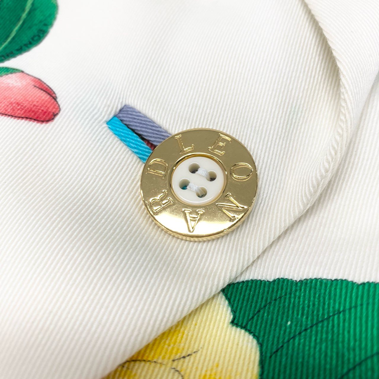 59k1 LEONARD FASHION レオナール ファッション 花柄プリント 金ボタン テーラードジャケット ブレザー 日本製 11AR Lサイズ相当 ホワイト コットン レディースo07t