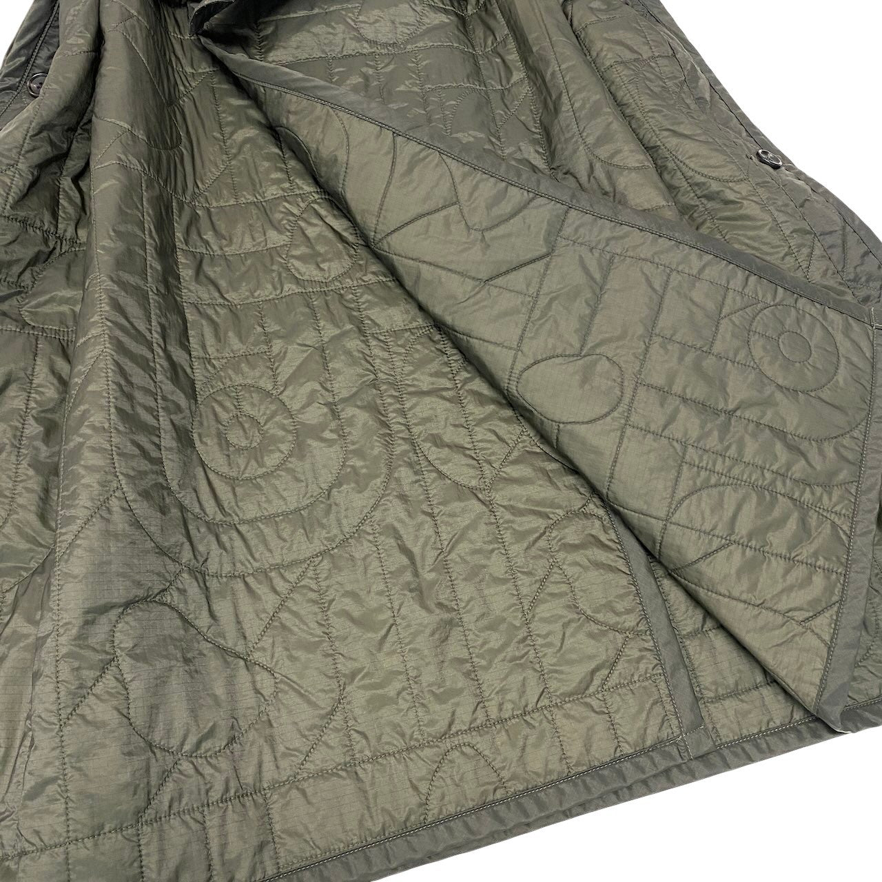 72g4 RAINMAKER レインメーカー 23AW ZEN GARDEN QUILTED PONCHO 中綿 ポンチョ アウター RM232-024 FREE カーキ メンズ 紳士服u02t