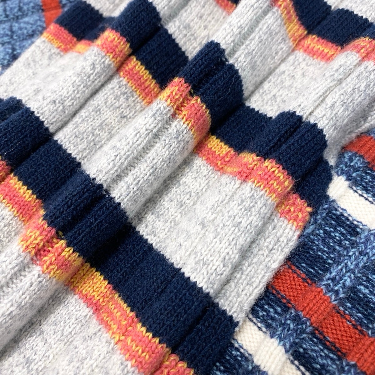 7g29 WASTE YARN PROJECT ウェイストヤーン プロジェクト CARO TURTLE BECK PONC ニットセーター ポンチョニット クロップド 4010400245 5088 マルチカラー ウール100％ レディース 女性用t18r