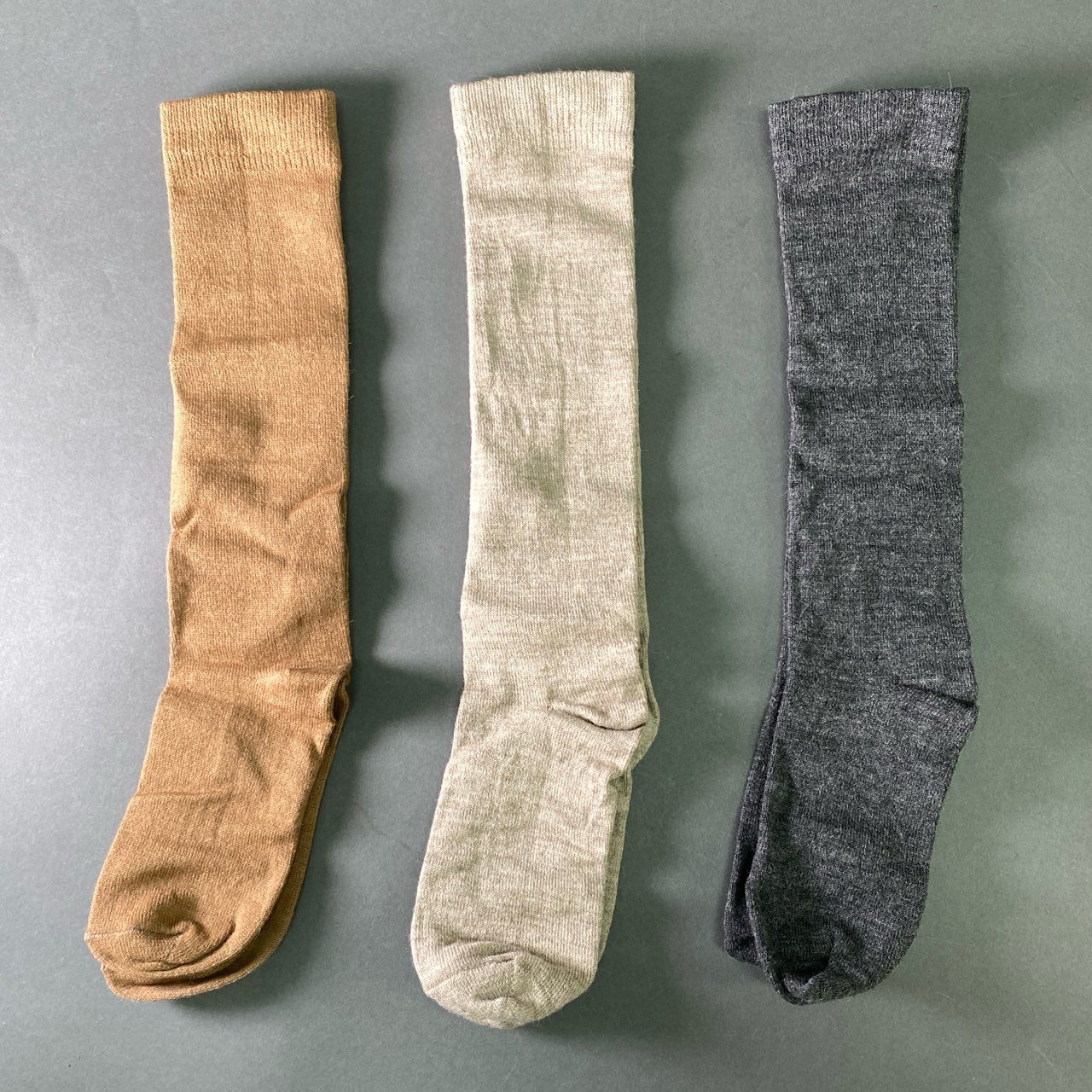 a5-2 定価￥31,900 LAUREN MANOOGIAN ローレンマヌーギアン TALL SOCK 3P SET トールソックス OS グレー ベージュ ブラウン ペルーニット 靴下