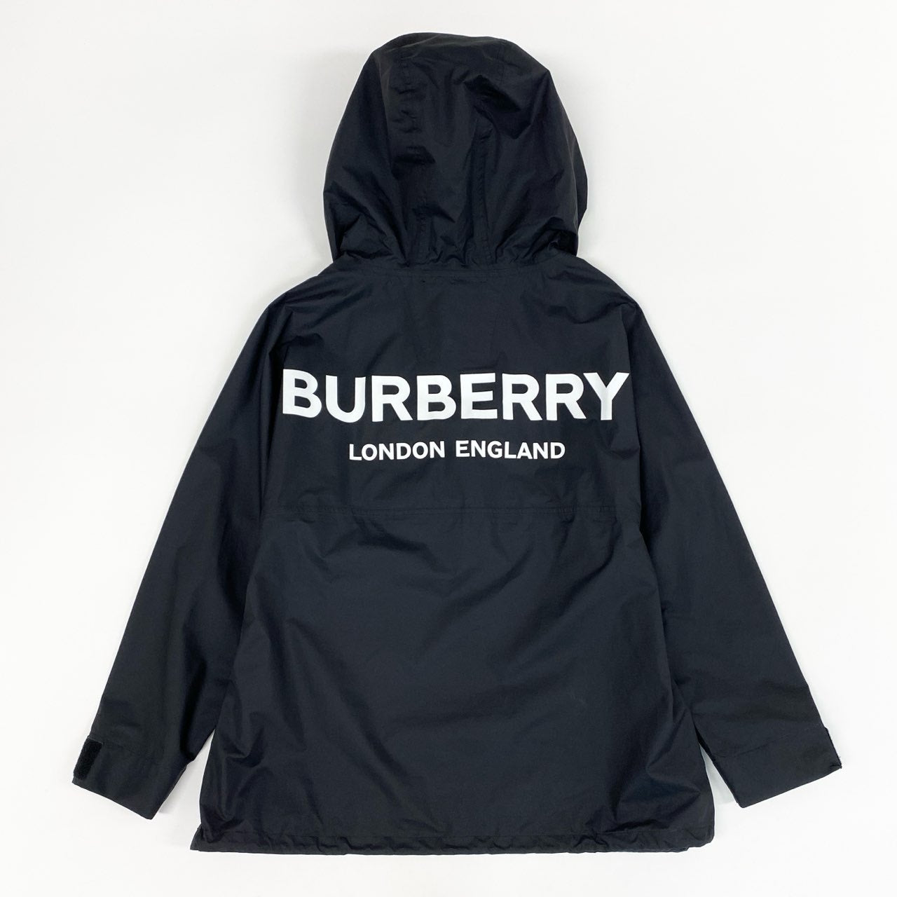 41a5 BURBERRY バーバリー バックロゴプリント アノラックパーカー 8011332 M ブラック ナイロンジャケット