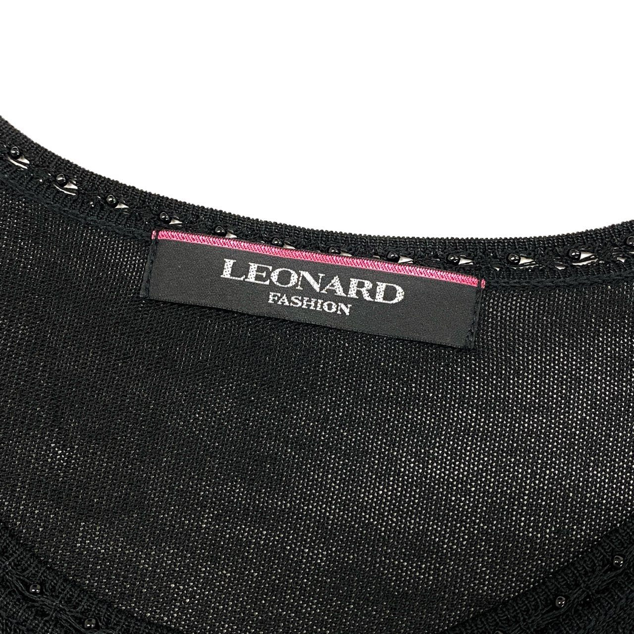 76i12 《美品》 LEONARD レオナール ハイゲージ ニット セーター トップス 花柄刺繍 ラインストーン 0387754 サイズ38 ブラック レディースu02t