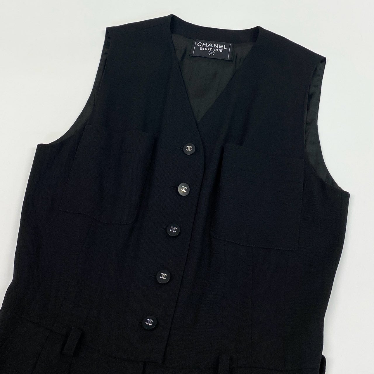 Cb15 CHANEL シャネル ノースリブVネックドレスワンピース ココマーク CC logo buttons One-piece ブラック ウール100％ レディース 女性用ta1