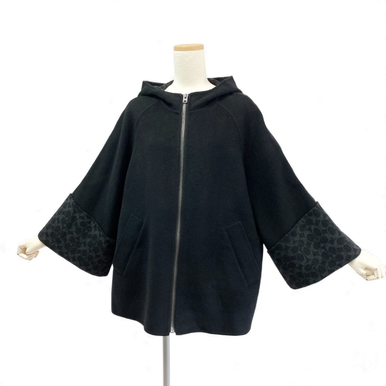 15K18 COACH コーチ ウールケープ フーデッド ハーフコート フルジップ 切替ロゴ ウールブレンド レディース 女性用 アウター CL278 XS/S ブラックマルチu02t